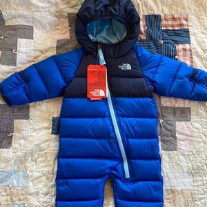 The North Face NWT insulated snowsuit